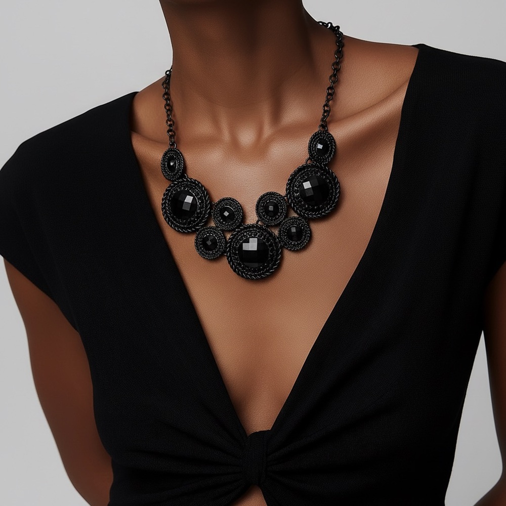 Black Circle Necklace